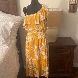 Old Navy Yellow One-Shoulder Floral Midi Dress